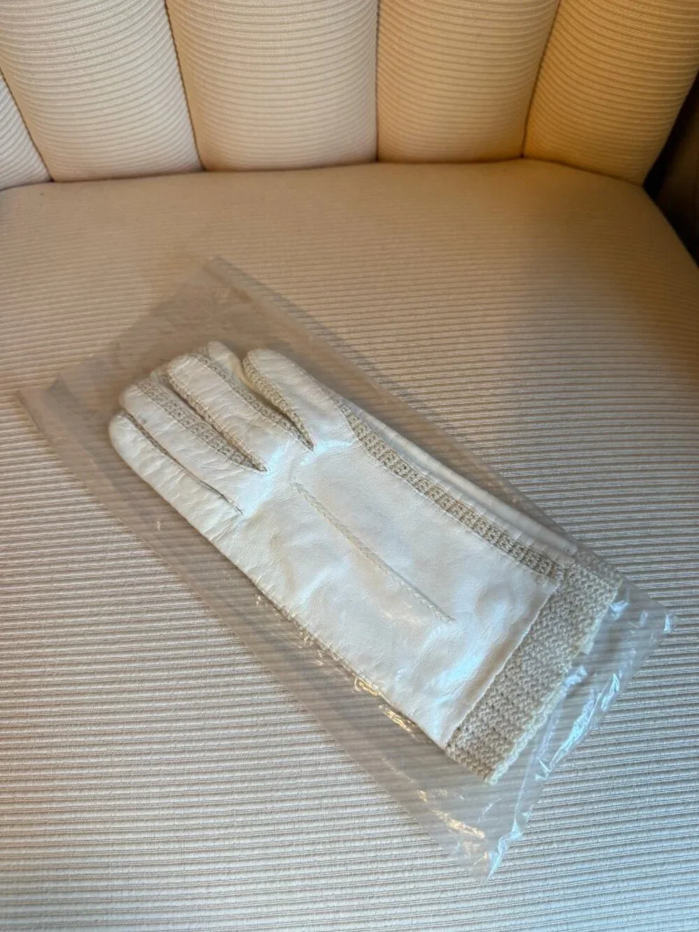 Made in Italy White Leather & Crochet Driving Gloves - Size 7